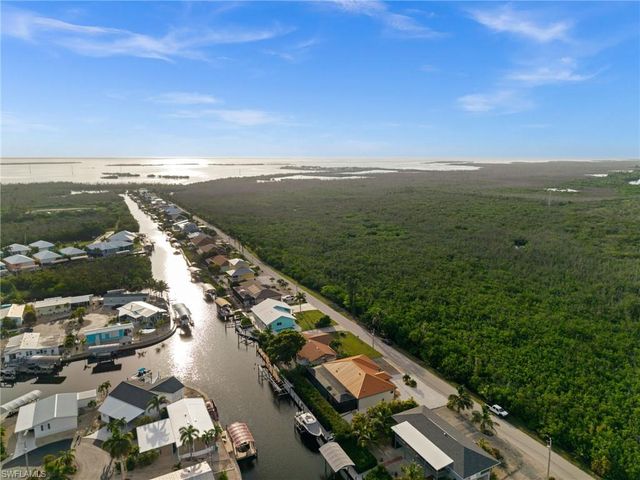 3921 Galt Island AVE, St. James City, FL 33956