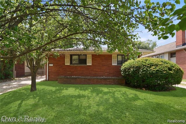 219 W 12 Mile Rd Unit C Road, Royal Oak, MI 48073