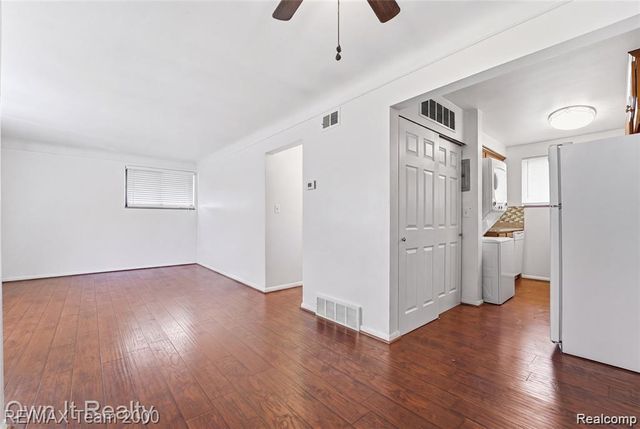 219 W 12 Mile Rd Unit C Road, Royal Oak, MI 48073