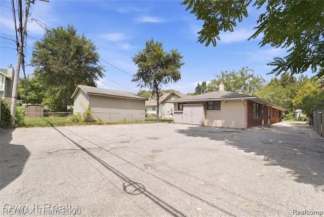 219 W 12 Mile Rd Unit C Road, Royal Oak, MI 48073