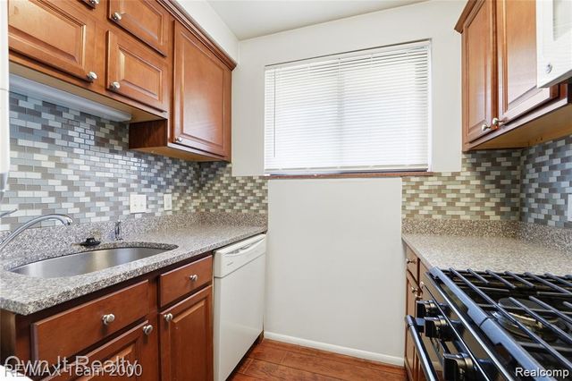 219 W 12 Mile Rd Unit C Road, Royal Oak, MI 48073