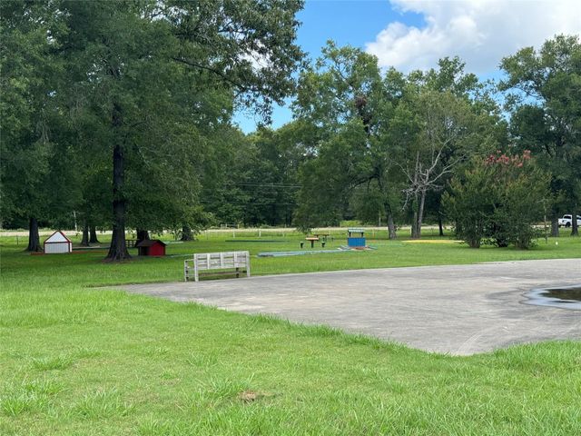 465 Lexington Street, Livingston, TX 77351