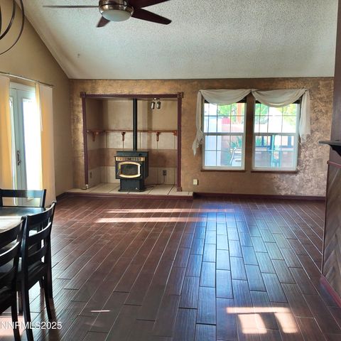 455 Connely Street, Hawthorne, NV 89415