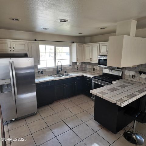 455 Connely Street, Hawthorne, NV 89415
