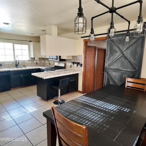 455 Connely Street, Hawthorne, NV 89415