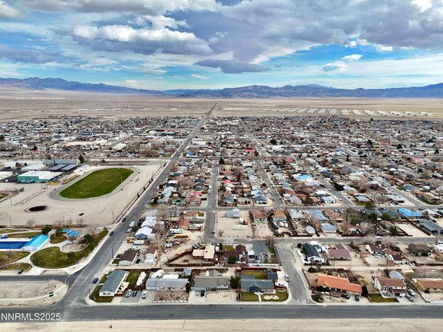 455 Connely Street, Hawthorne, NV 89415