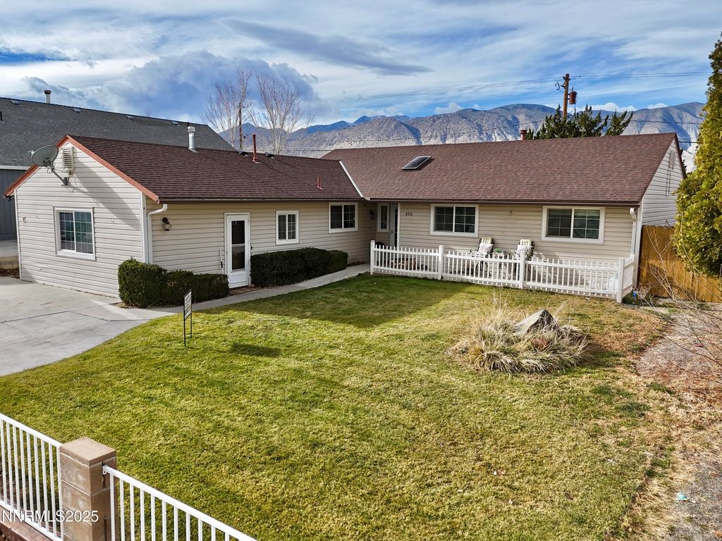 455 Connely Street, Hawthorne, NV 89415
