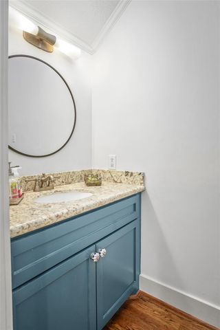 4417 Betty Street, Bellaire, TX 77401