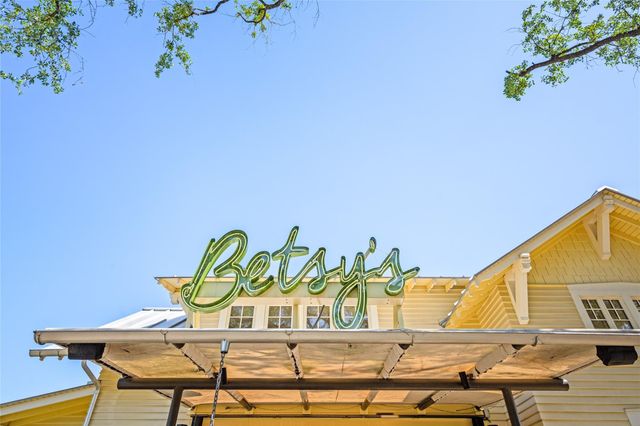 4417 Betty Street, Bellaire, TX 77401