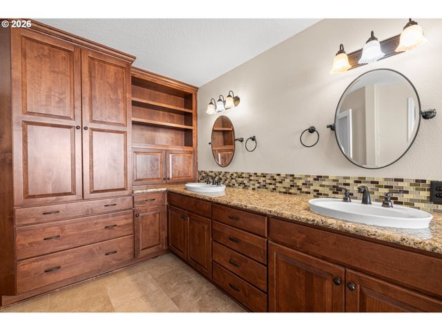 12447 Se WILLIAM OTTY Rd, Happy Valley, OR 97086