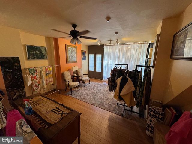 3836 LANCASTER AVE, Philadelphia, PA 19104