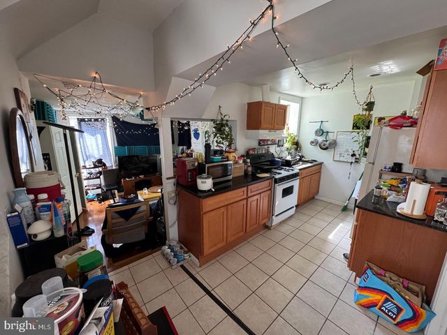 3836 LANCASTER AVE, Philadelphia, PA 19104