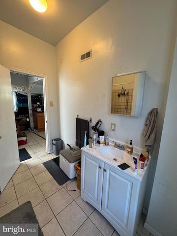3836 LANCASTER AVE, Philadelphia, PA 19104