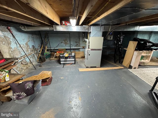 3836 LANCASTER AVE, Philadelphia, PA 19104