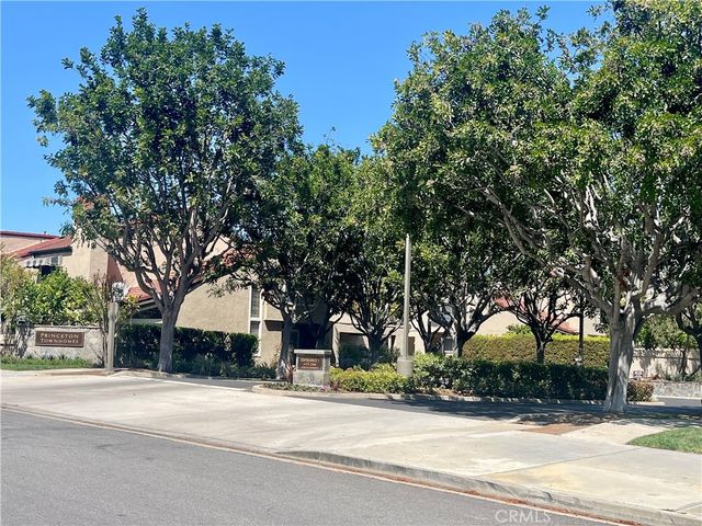 9 Stanford Court 102, Irvine, CA 92612