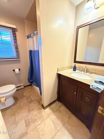 606 Tedesco Court, Schenectady, NY 12303