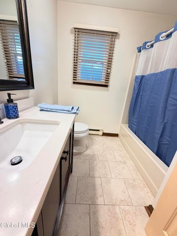 606 Tedesco Court, Schenectady, NY 12303