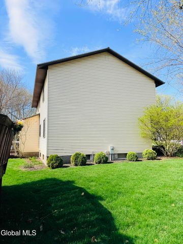 606 Tedesco Court, Schenectady, NY 12303