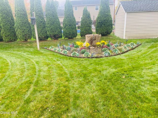 606 Tedesco Court, Schenectady, NY 12303