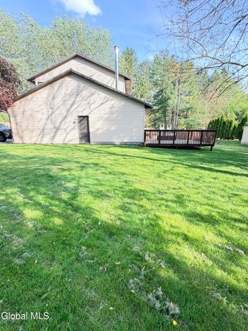 606 Tedesco Court, Schenectady, NY 12303