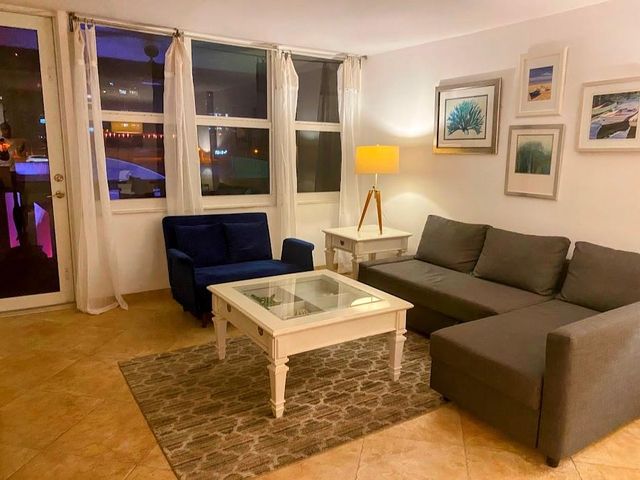 305 N Pompano Beach Blvd 706, Pompano Beach, FL 33062