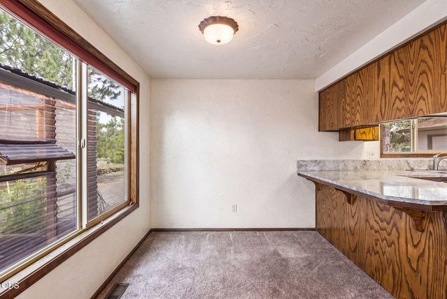 64699 McGrath Road, Bend, OR 97701