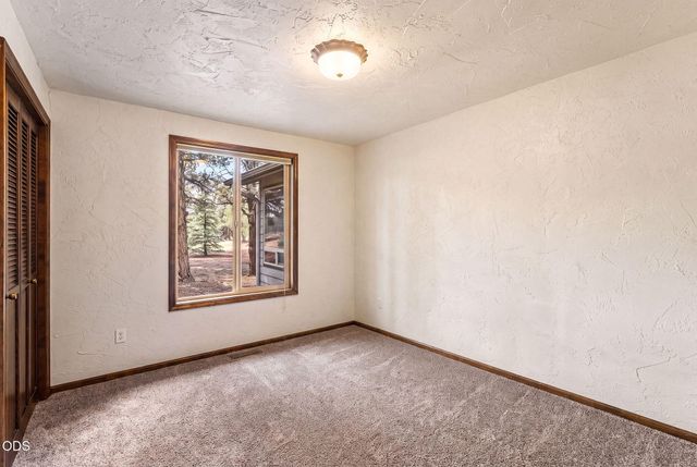 64699 McGrath Road, Bend, OR 97701
