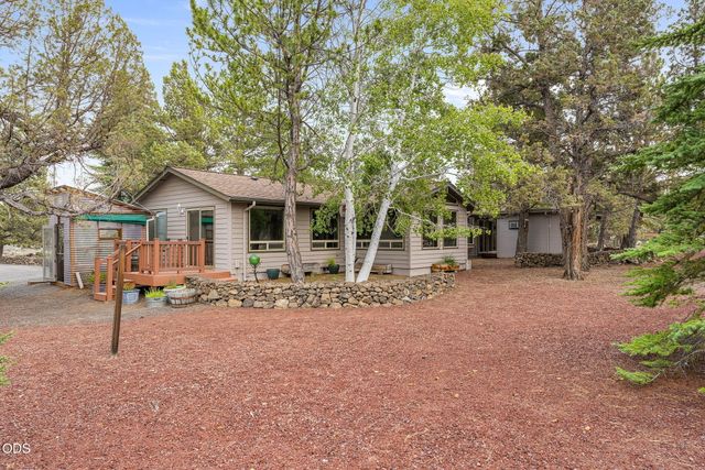 64699 McGrath Road, Bend, OR 97701