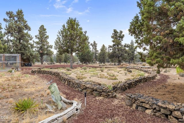 64699 McGrath Road, Bend, OR 97701