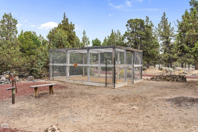 64699 McGrath Road, Bend, OR 97701