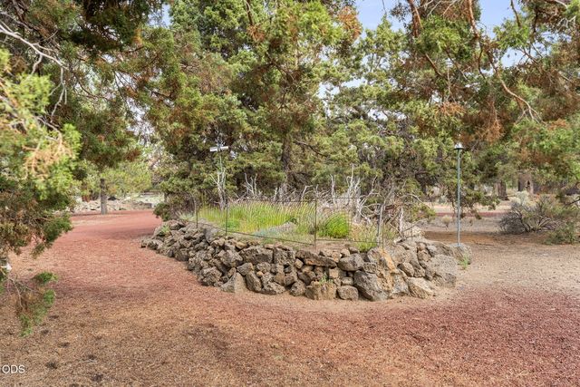 64699 McGrath Road, Bend, OR 97701