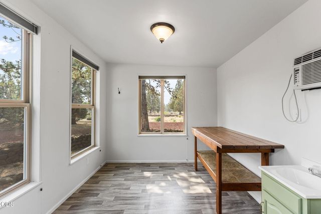 64699 McGrath Road, Bend, OR 97701