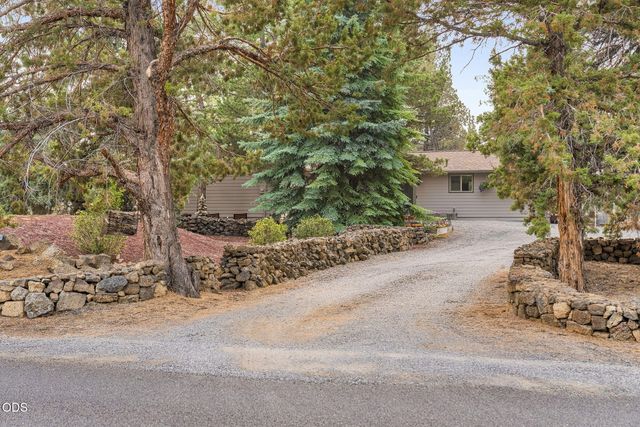 64699 McGrath Road, Bend, OR 97701