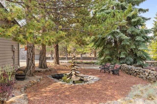 64699 McGrath Road, Bend, OR 97701