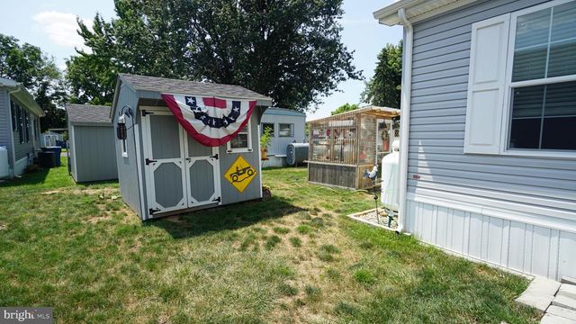 4207 DARBY DR, Morrisville, PA 19067