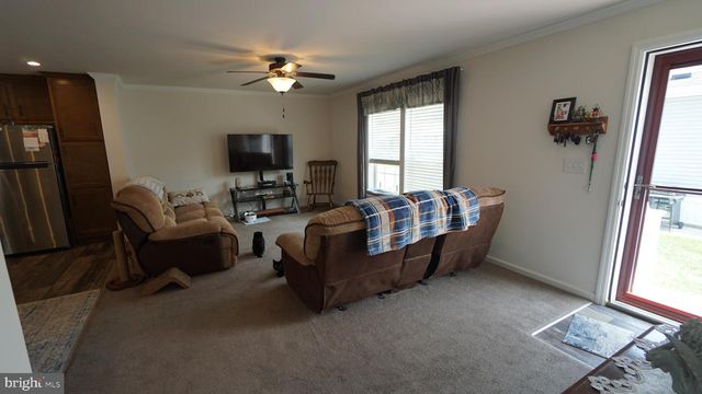 4207 DARBY DR, Morrisville, PA 19067