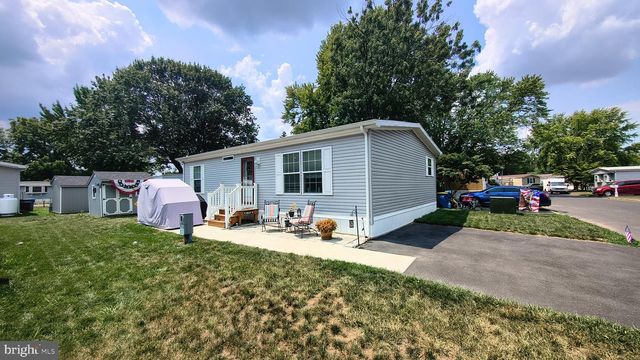 4207 DARBY DR, Morrisville, PA 19067
