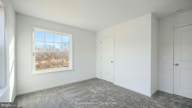 40 N CONIFER DR, Elizabethtown, PA 17022
