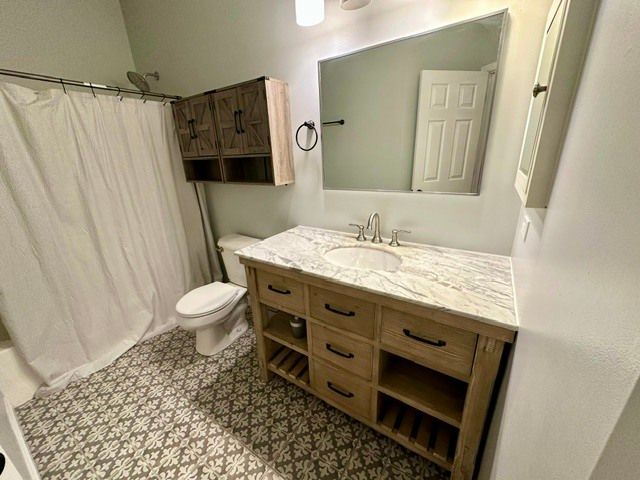 2643 Granite Court B, Crystal Lake, IL 60012