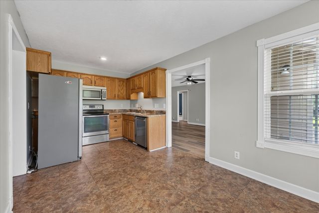 1141 Old Mack Rd, Clarksville, TN 37040