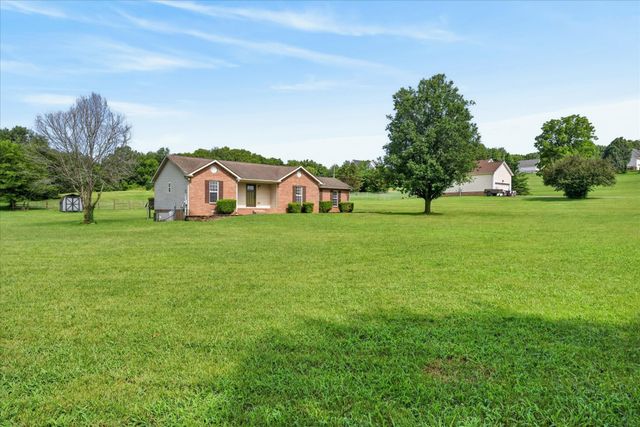 1141 Old Mack Rd, Clarksville, TN 37040