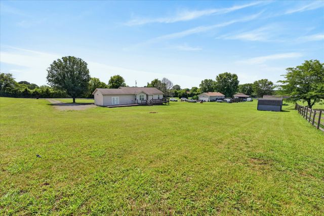 1141 Old Mack Rd, Clarksville, TN 37040