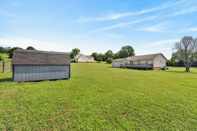 1141 Old Mack Rd, Clarksville, TN 37040