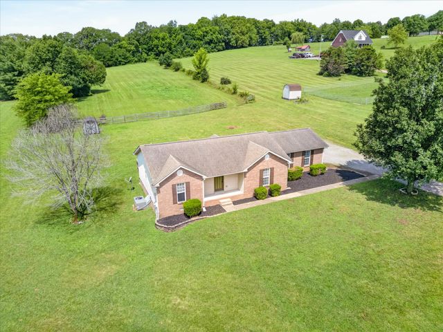 1141 Old Mack Rd, Clarksville, TN 37040