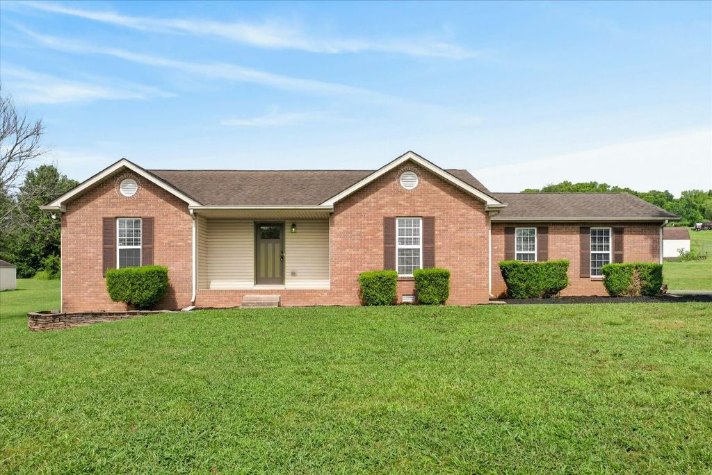 1141 Old Mack Rd, Clarksville, TN 37040