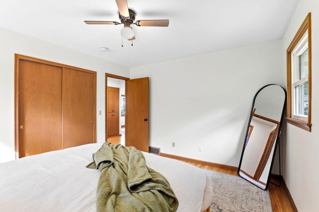 3988 Wisconsin Avenue N, New Hope, MN 55427