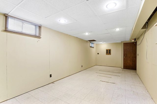 3988 Wisconsin Avenue N, New Hope, MN 55427