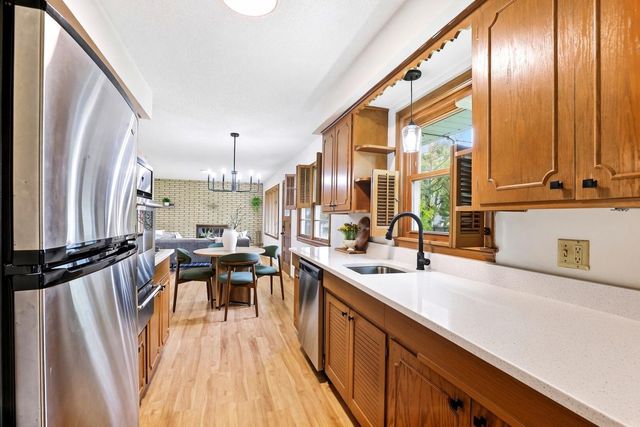 3988 Wisconsin Avenue N, New Hope, MN 55427