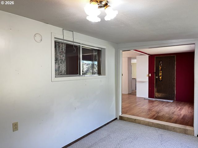 1600 RHODODENDRON Dr 21, Florence, OR 97439