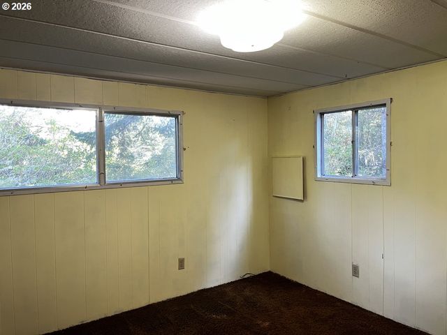 1600 RHODODENDRON Dr 21, Florence, OR 97439